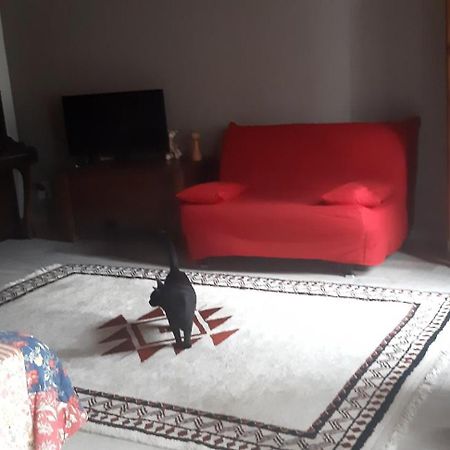 La Girafe Bleue Bed & Breakfast Lunas  Екстериор снимка