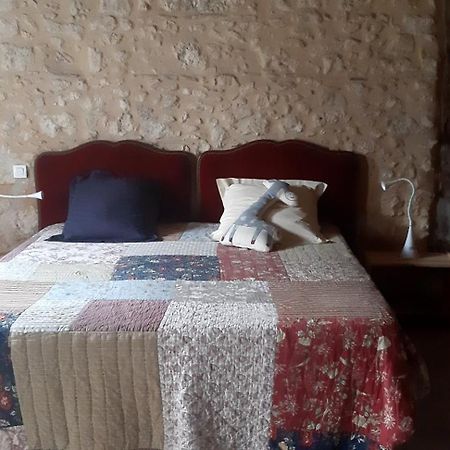 La Girafe Bleue Bed & Breakfast Lunas  Екстериор снимка