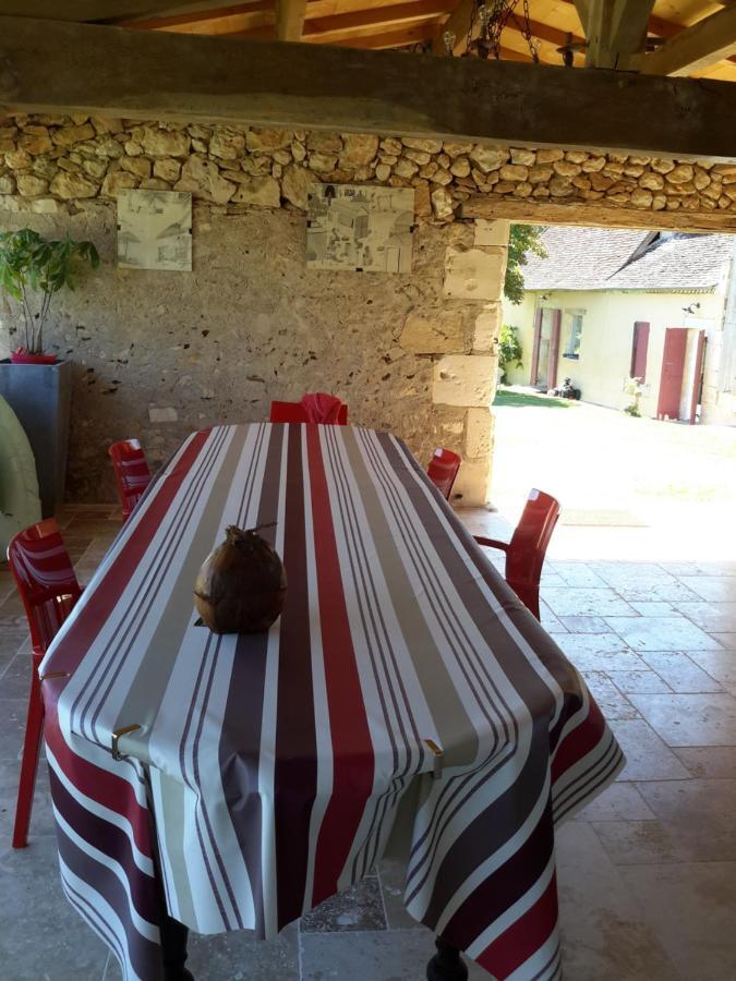 La Girafe Bleue Bed & Breakfast Lunas  Екстериор снимка