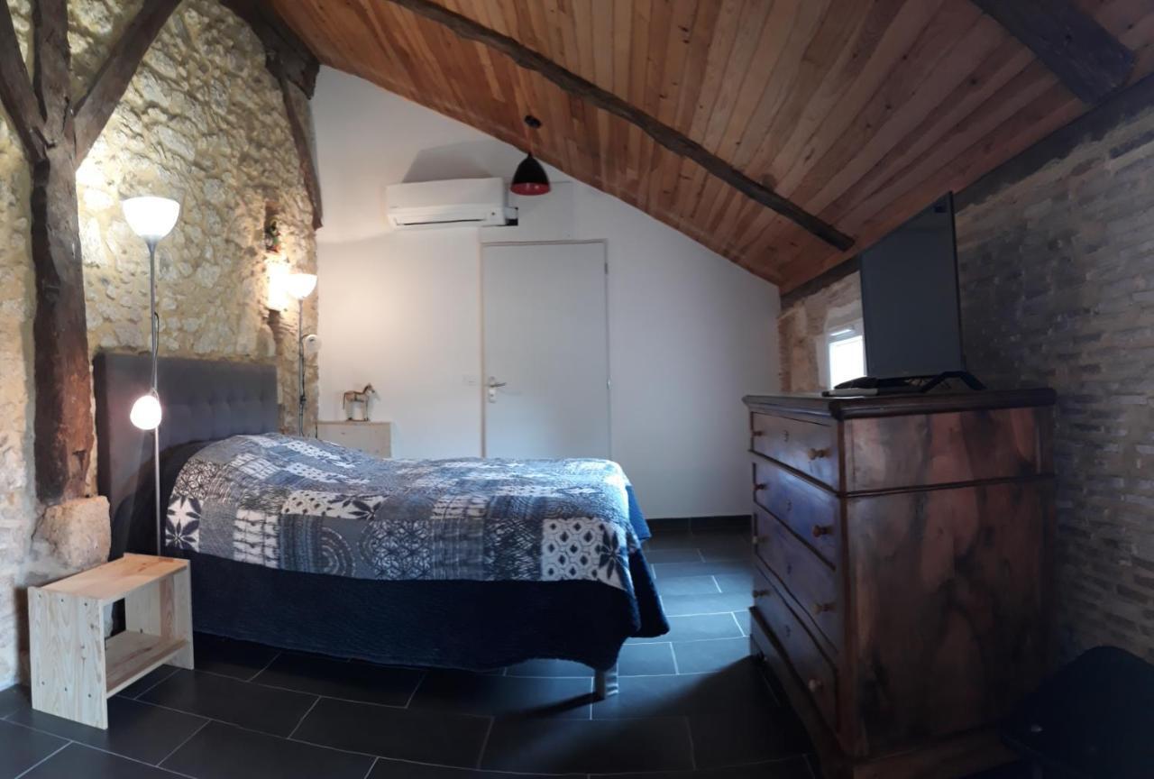 La Girafe Bleue Bed & Breakfast Lunas  Екстериор снимка