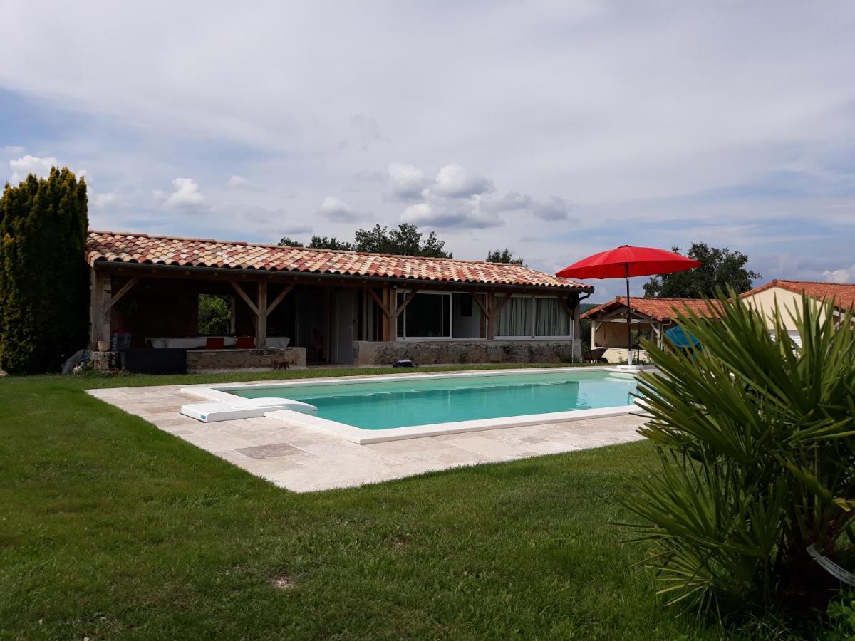 La Girafe Bleue Bed & Breakfast Lunas  Екстериор снимка